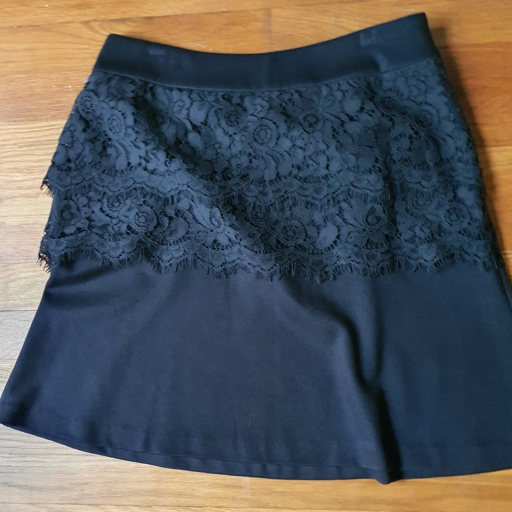 CAbi lace skirt size 6